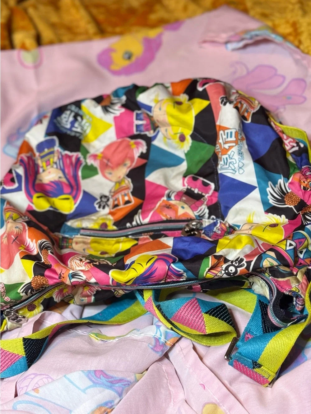 Raver Girls Harajuku Lovers hobo bag - Picture 5 of 9